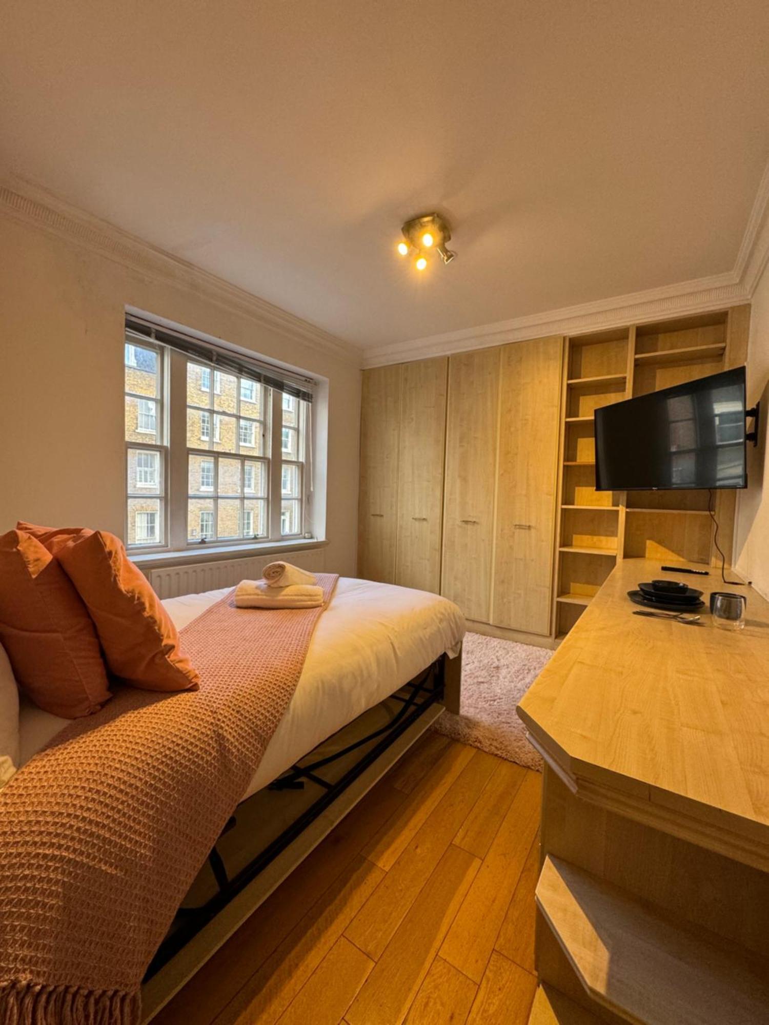 Hyde Park Corner House Homestay