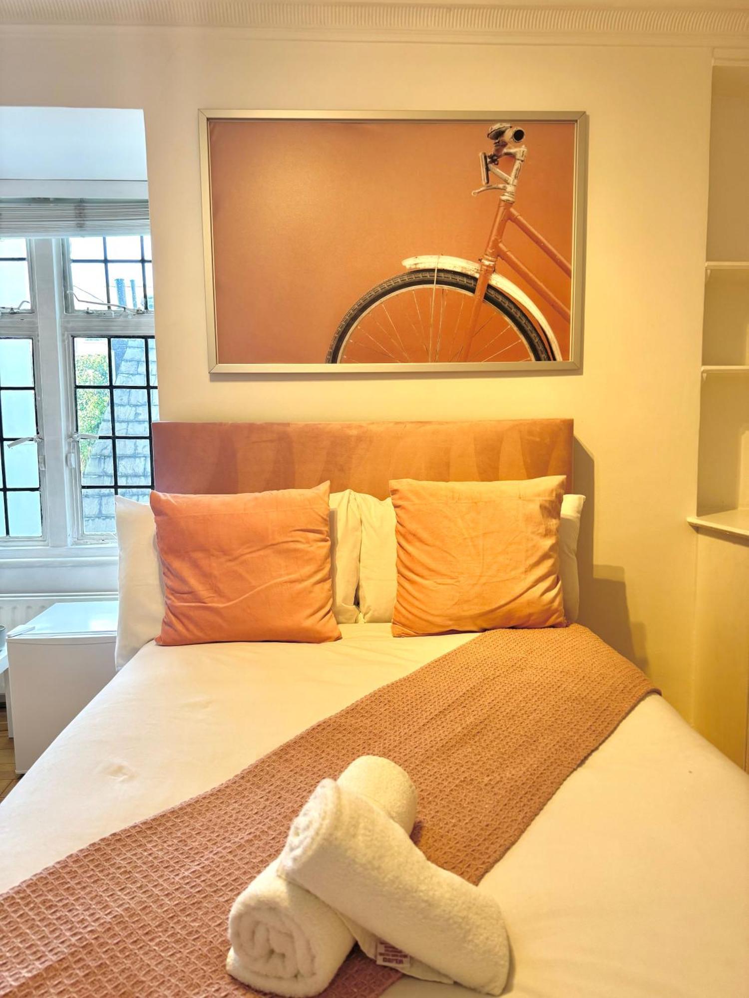 Homestay Hyde Park Corner House