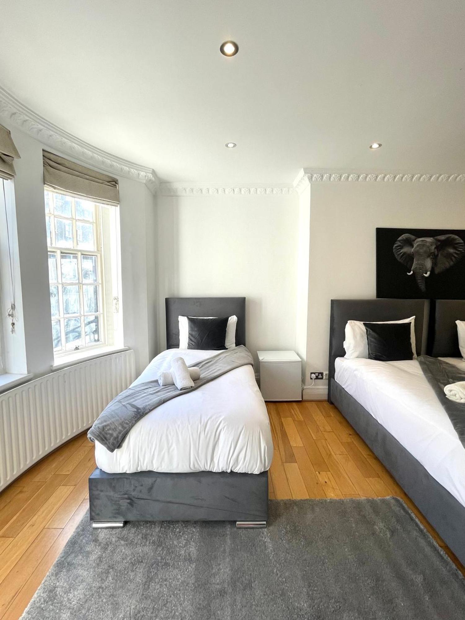 Hyde Park Corner House