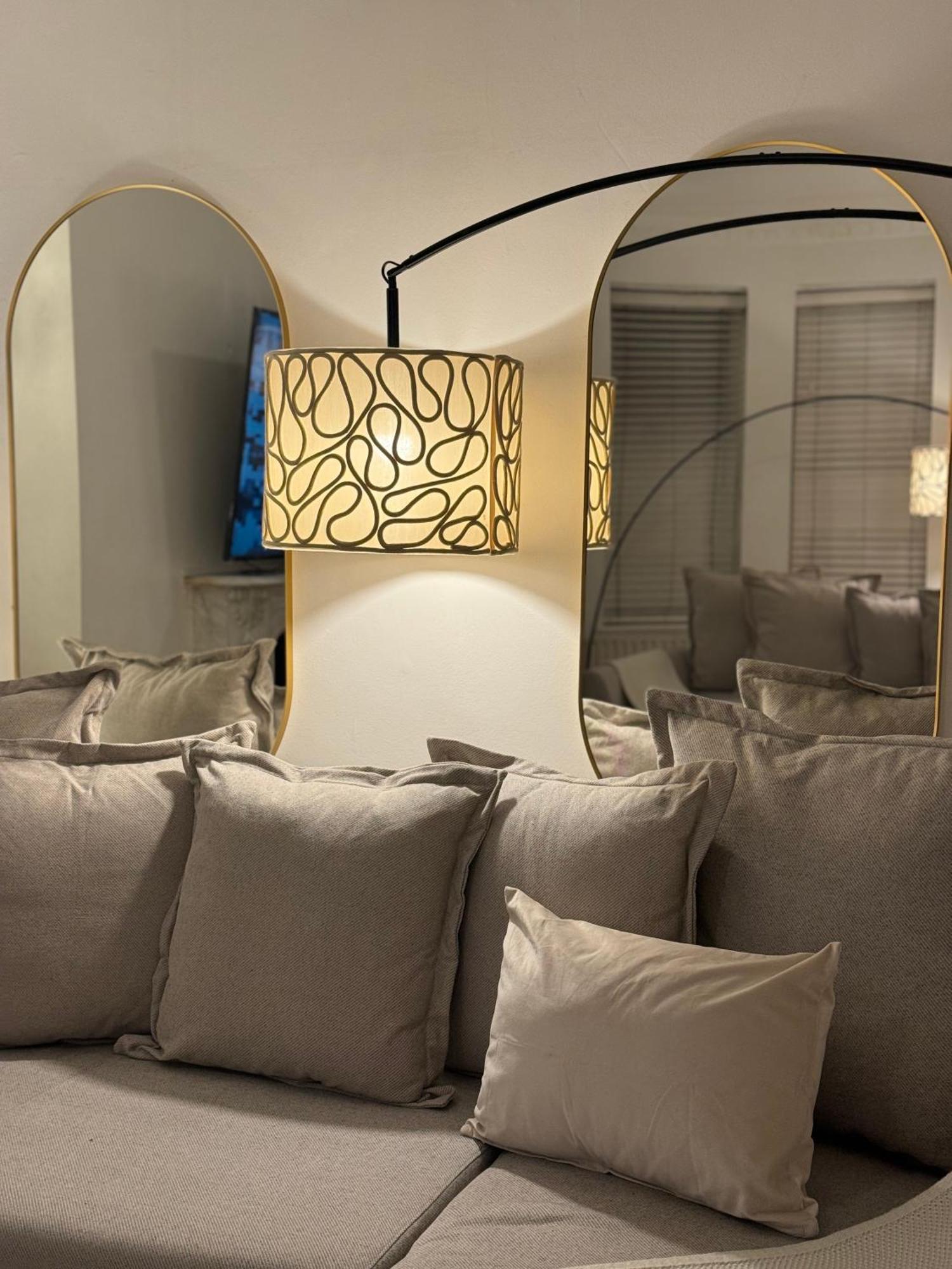 Hyde Park Corner House Homestay *