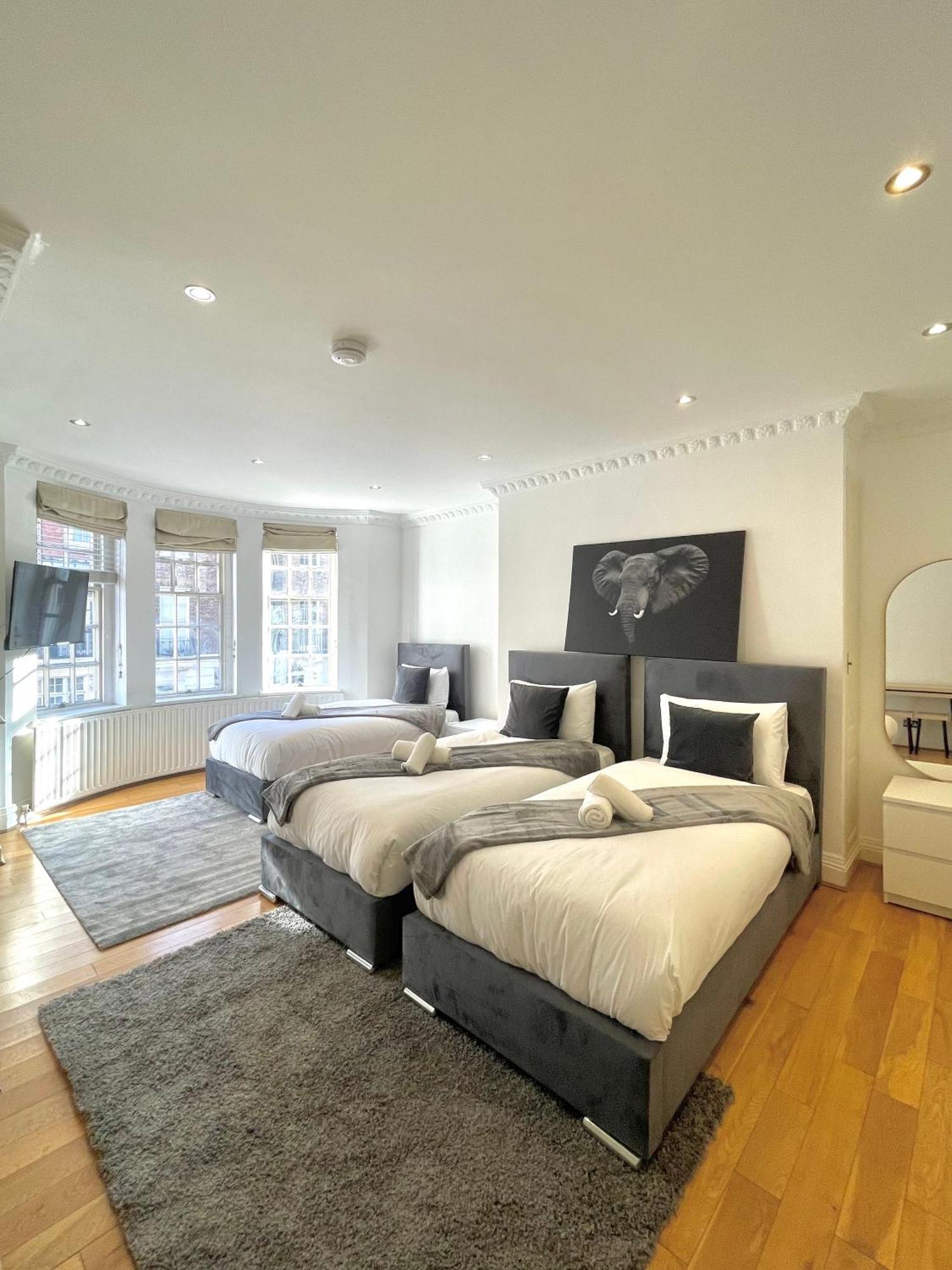 Homestay Hyde Park Corner House London