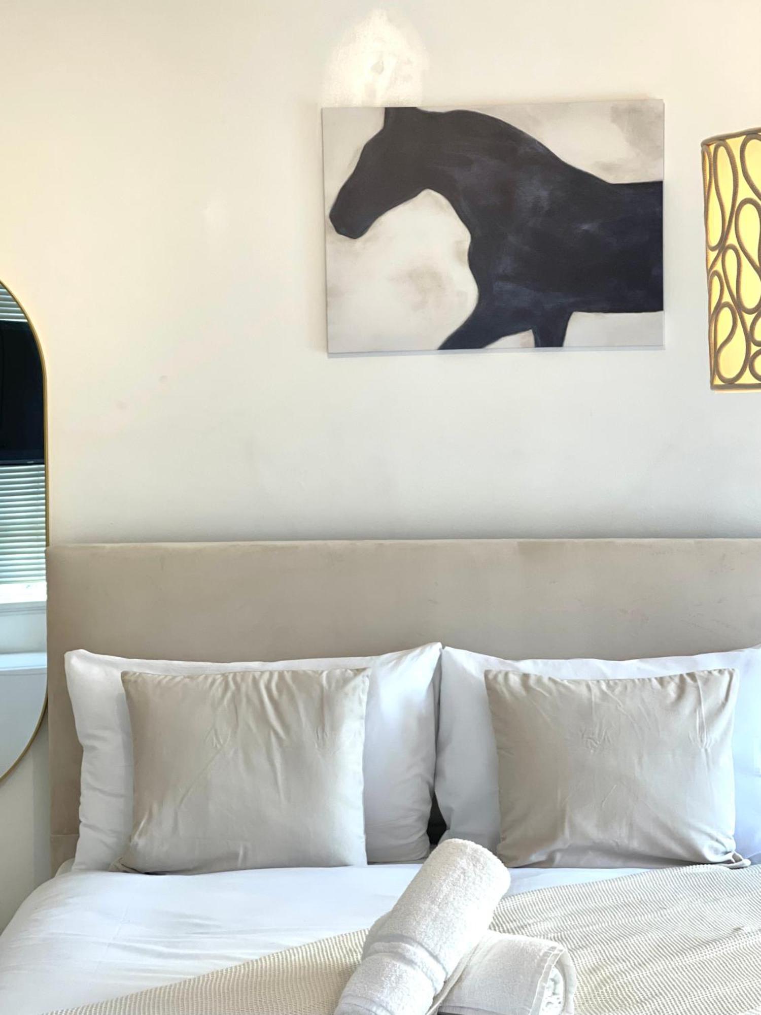 Hyde Park Corner House Homestay London