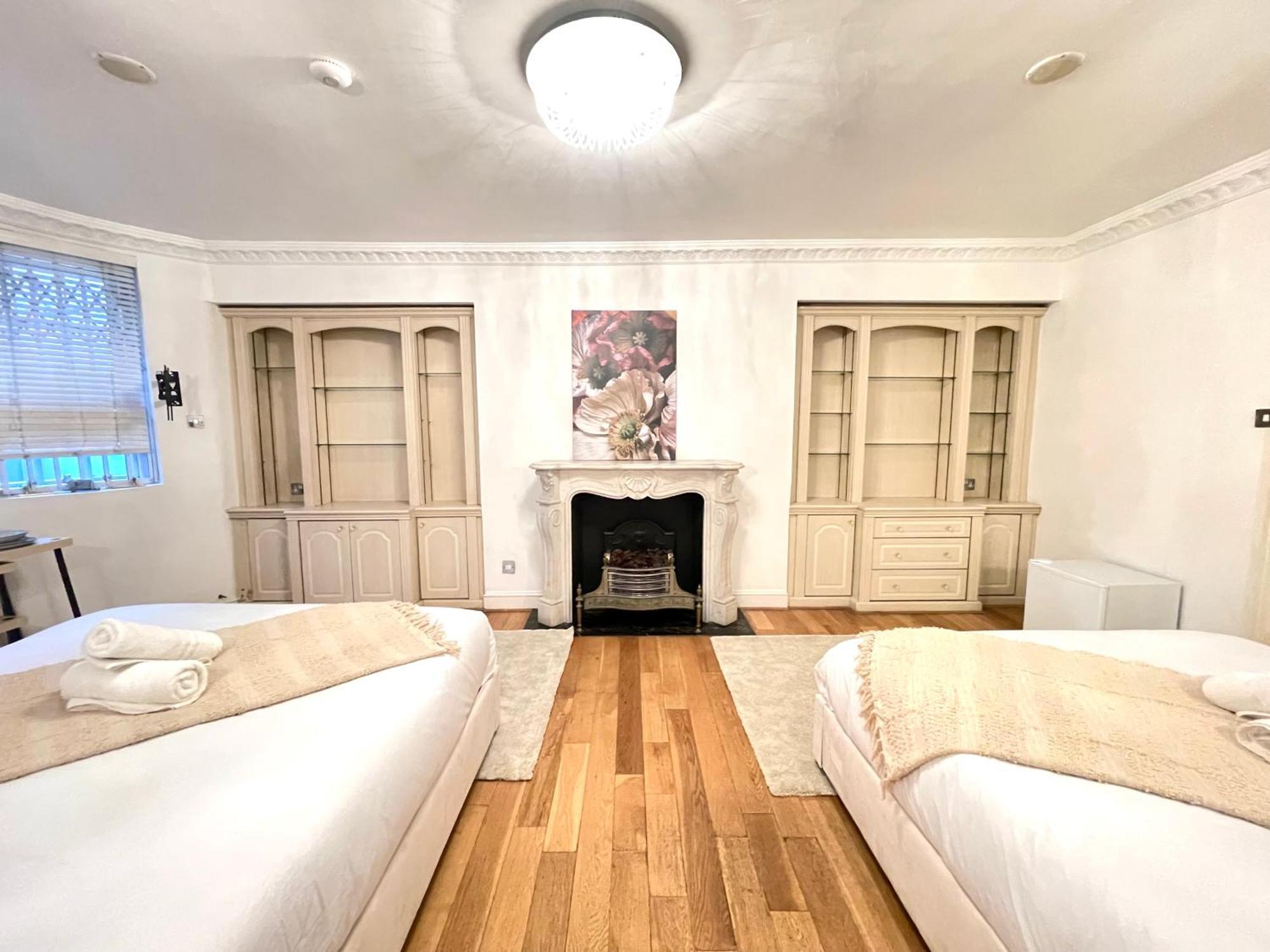 Hyde Park Corner House * London
