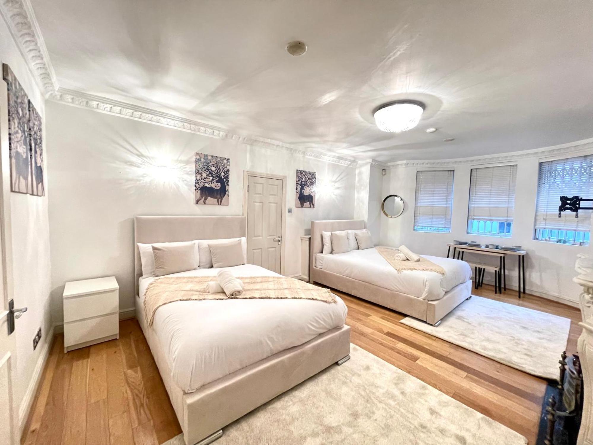 Homestay Hyde Park Corner House London